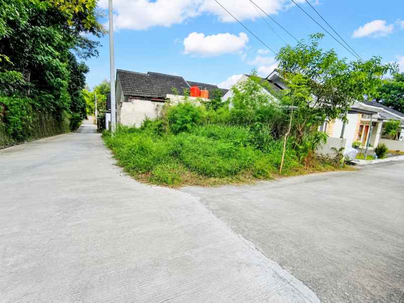 dijual tanah umy