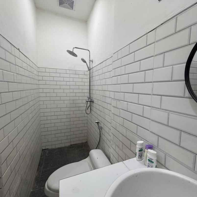 dijual villa buduk