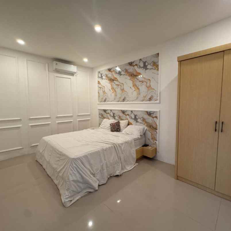 dijual villa buduk