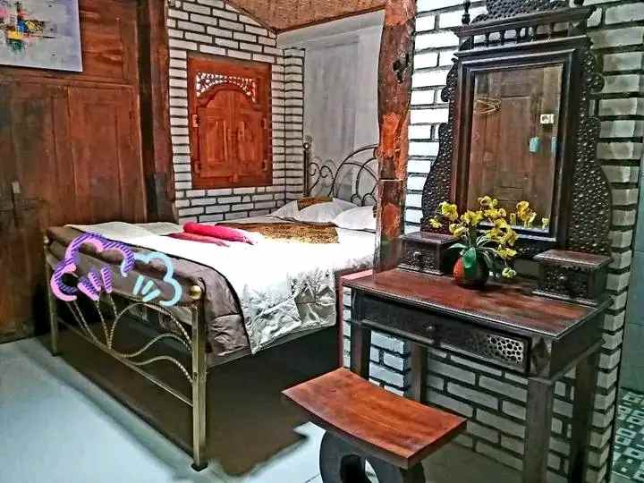 dijual villa jl godean