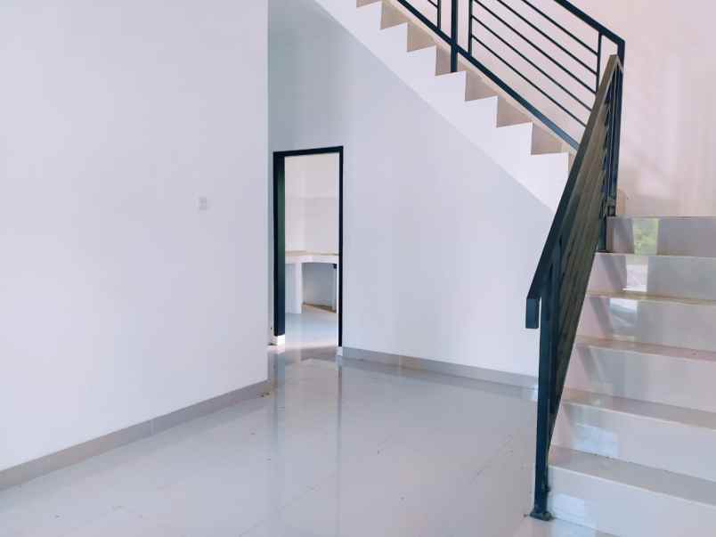 dijual villa pasir impun atas cikadut