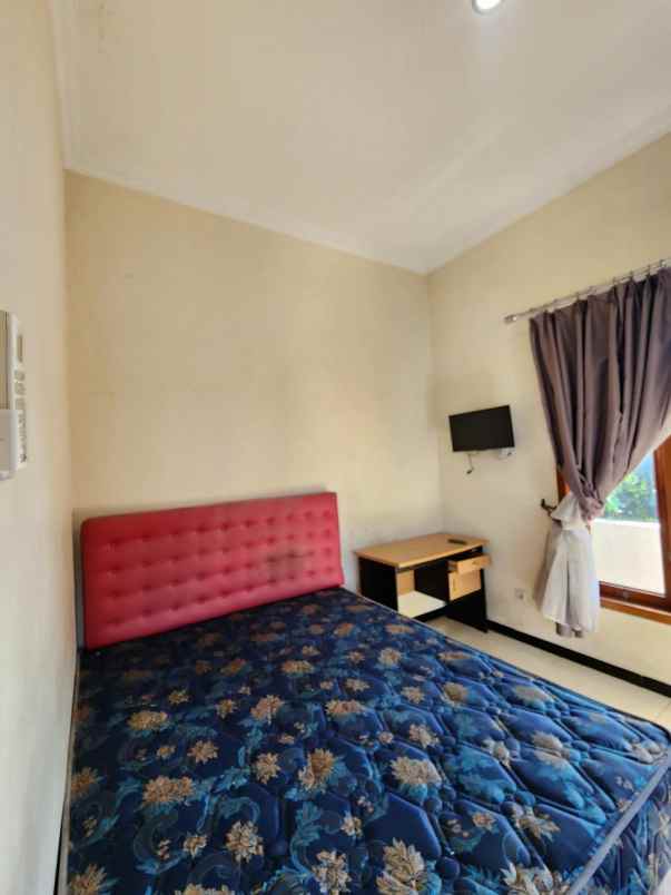 dijuwal kost aktif 3 lt dekat muladi dome