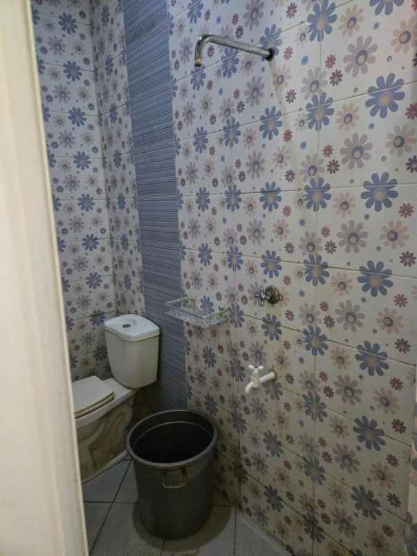 dijuwal kost aktif 3 lt dekat muladi dome