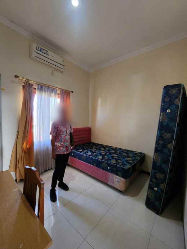 dijuwal kost aktif 3 lt dekat muladi dome