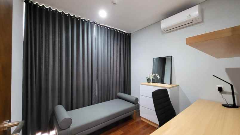 diseapartemen rosebay lt 7 graha famili 2br