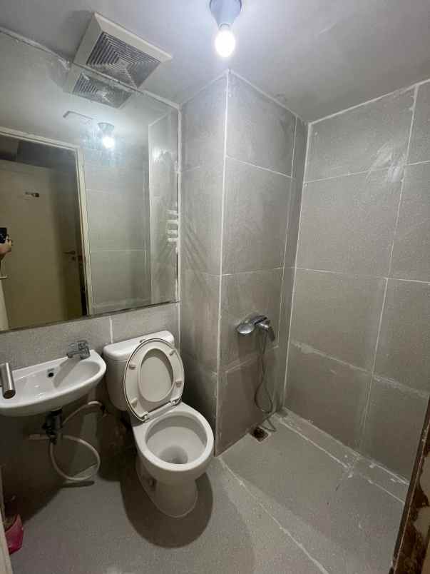 disewakan apartemen apartemen tanglin pakuwon