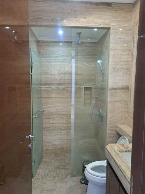 disewakan apartemen senayan