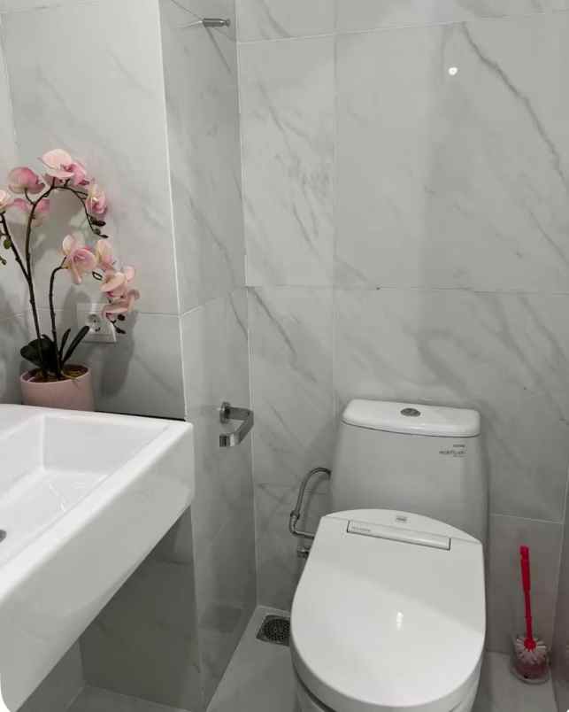 disewakan apartment ciputra world 2 vertu surabaya