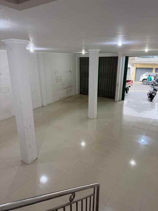 disewakan ruko gudang kantor jl agus salim