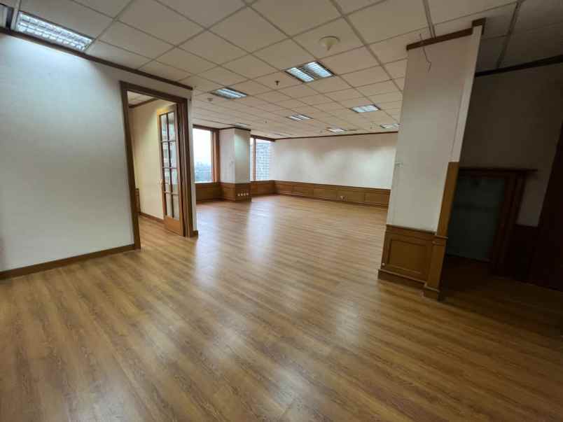 disewakan ruko gudang kantor menara sudirman