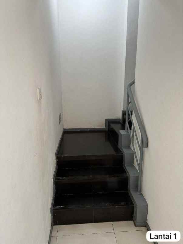 disewakan ruko strategis di mall taman palem jkt barat