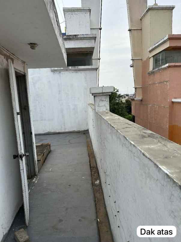 disewakan ruko strategis di mall taman palem jkt barat