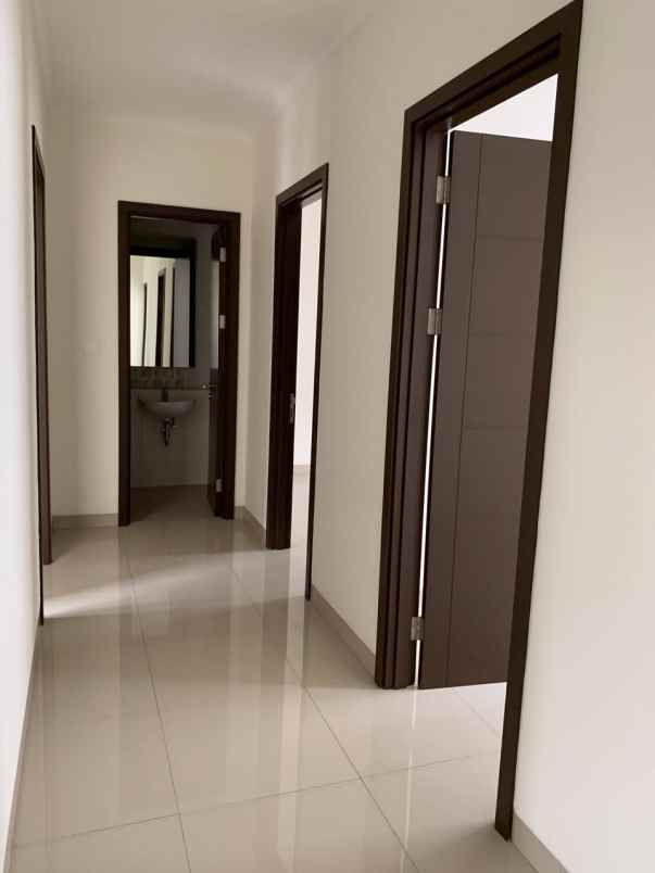 disewakan rumah bagus di summarecon bandung