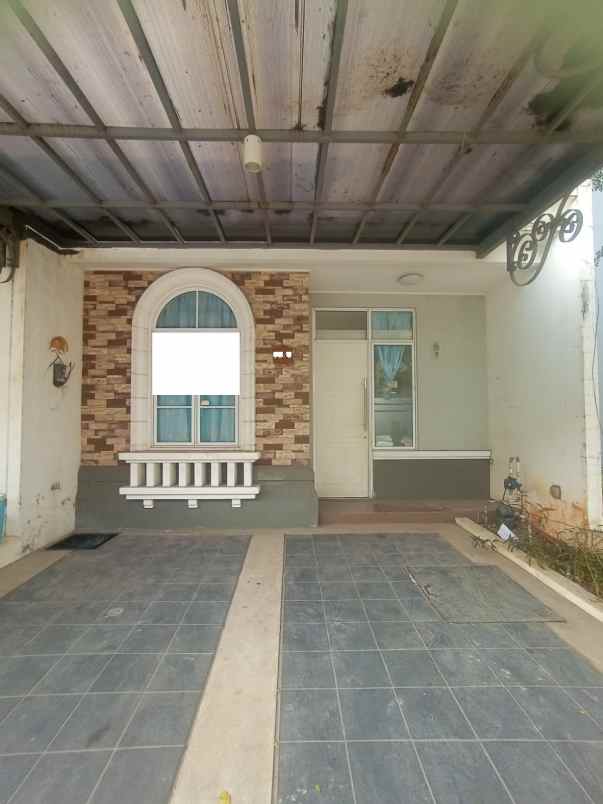 disewakan rumah cluster la seine jakarta