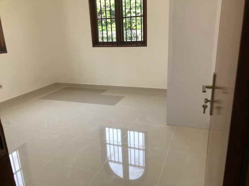 disewakan rumah di kemang dalam jakarta selatan