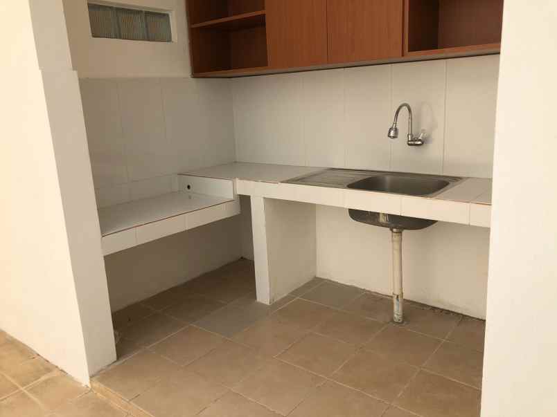 disewakan rumah di kemang dalam jakarta selatan