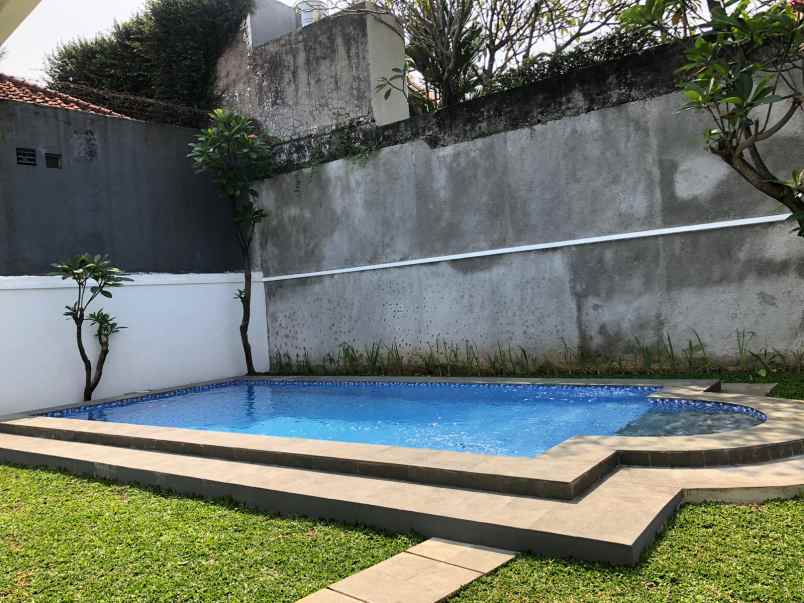 disewakan rumah di kemang dalam jakarta selatan