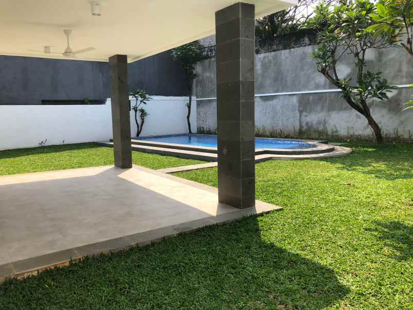 disewakan rumah di kemang dalam jakarta selatan