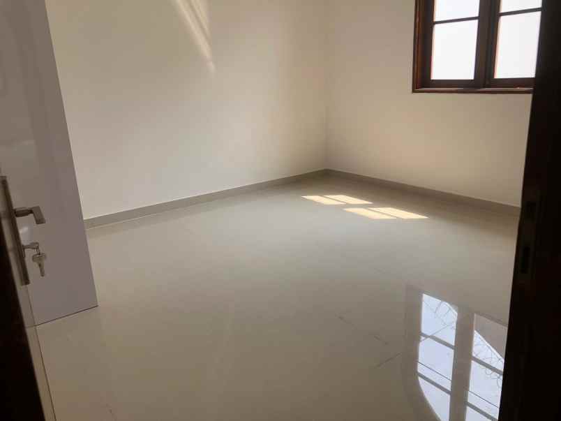 disewakan rumah di kemang dalam jakarta selatan
