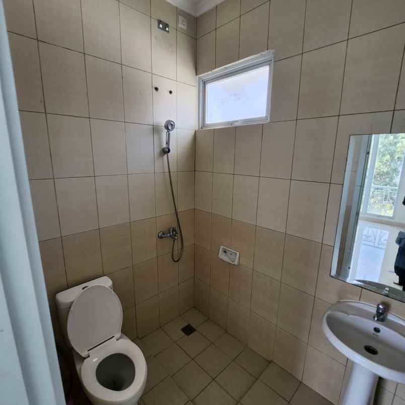 disewakan rumah jakarta garden city jgc cakung