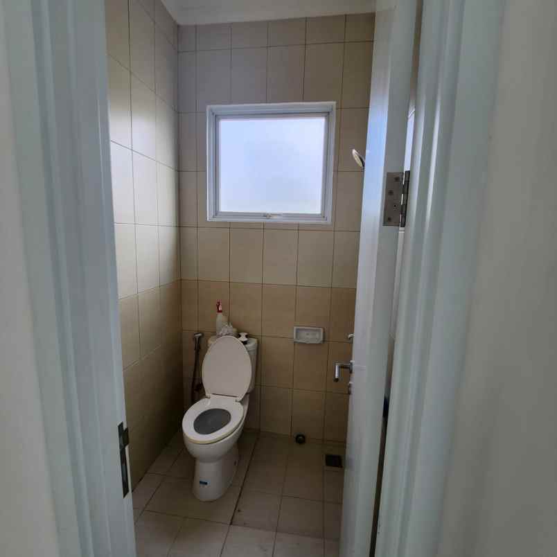 disewakan rumah jakarta garden city jgc cakung