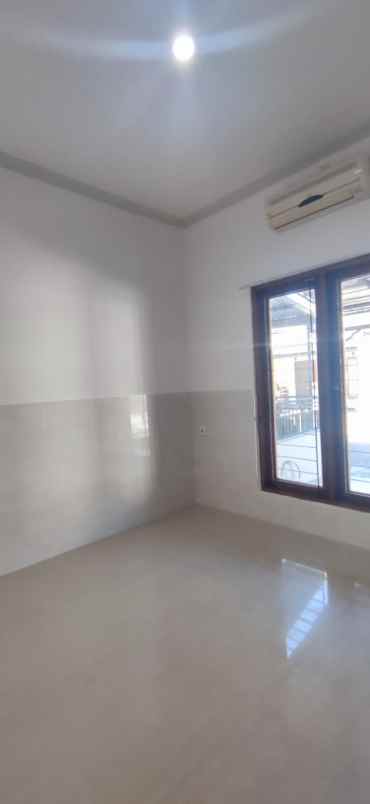 disewakan rumah jalan gunung andakasa