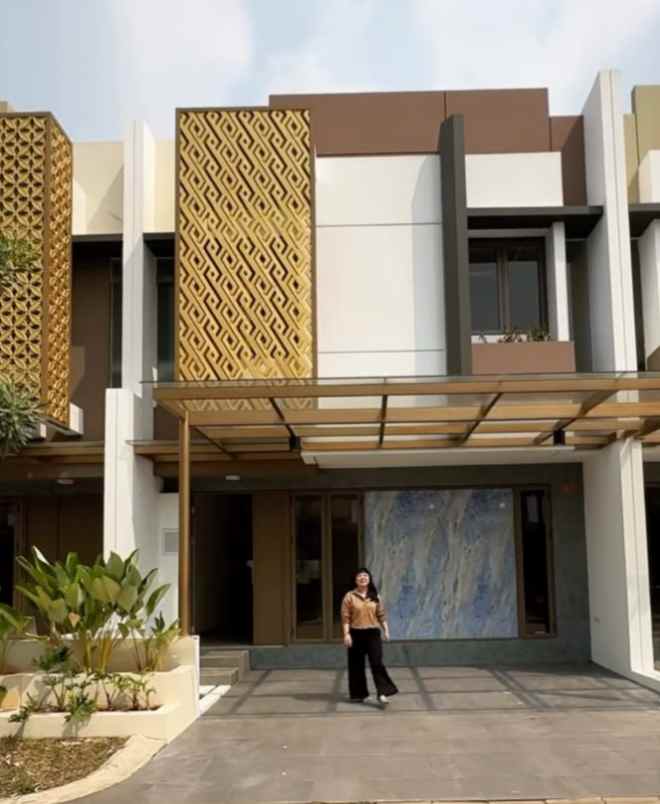 disewakan rumah karang tengah