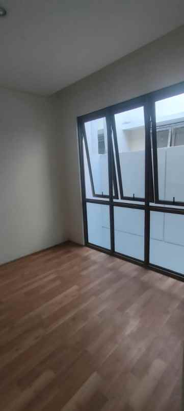 disewakan rumah karang tengah