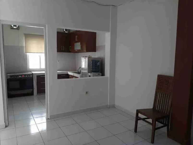 disewakan rumah komplek mpr