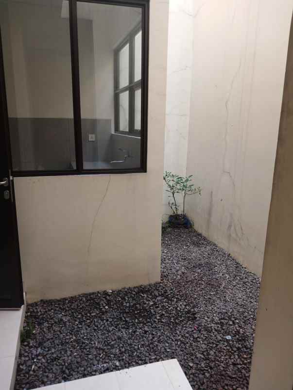 disewakan rumah lavon swan city cluster