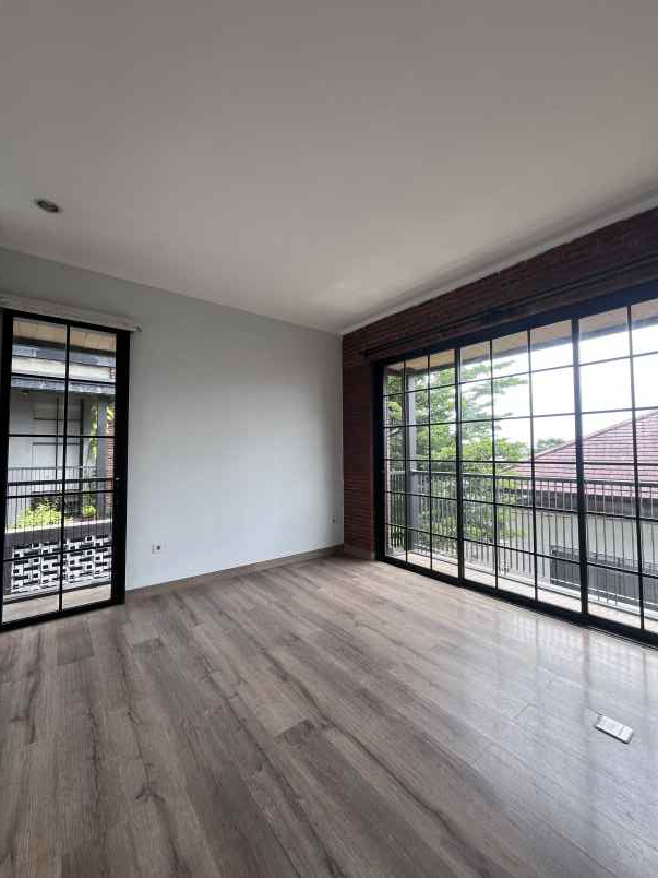 for sale european style townhouse at cipete