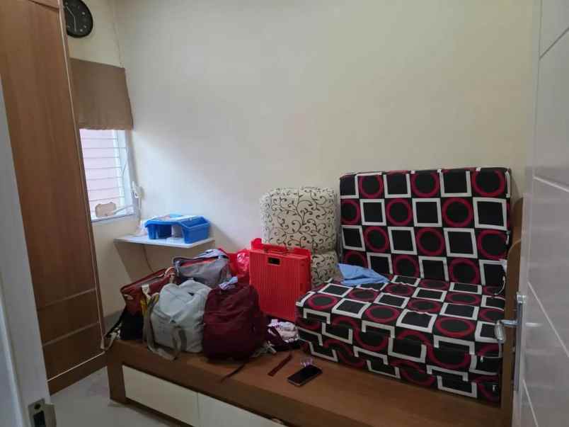 for sale townhouse di depok belakang raffless hills