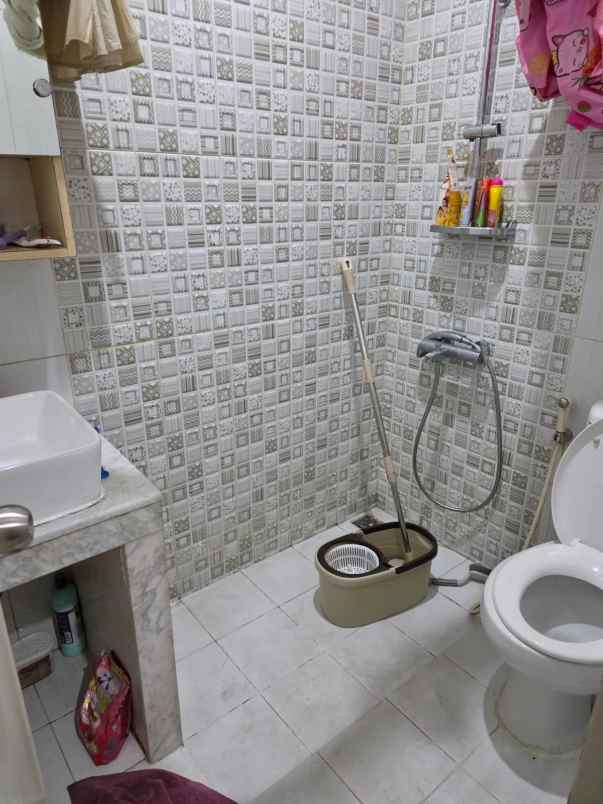 for sale townhouse di depok belakang raffless hills