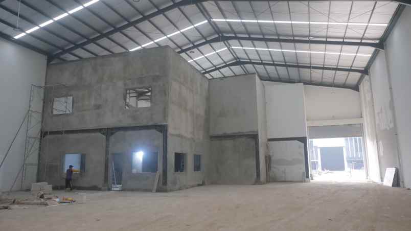 gudang besar baru di legok tangerang