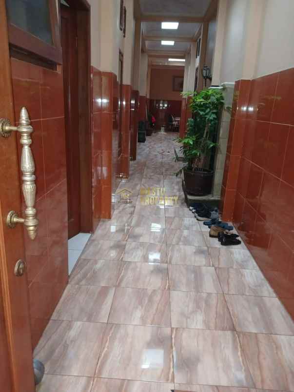 homestay 7 kamar halaman rumah luas di pleret bantul