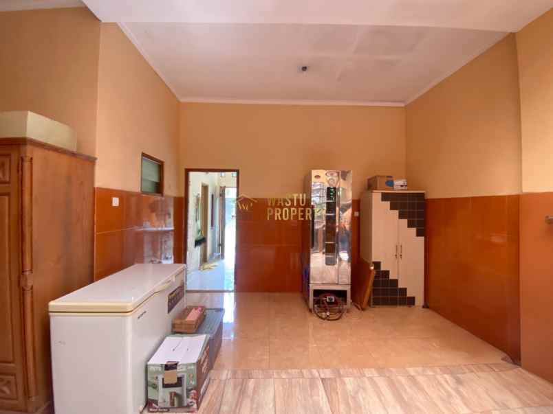 homestay 7 kamar halaman rumah luas di pleret bantul