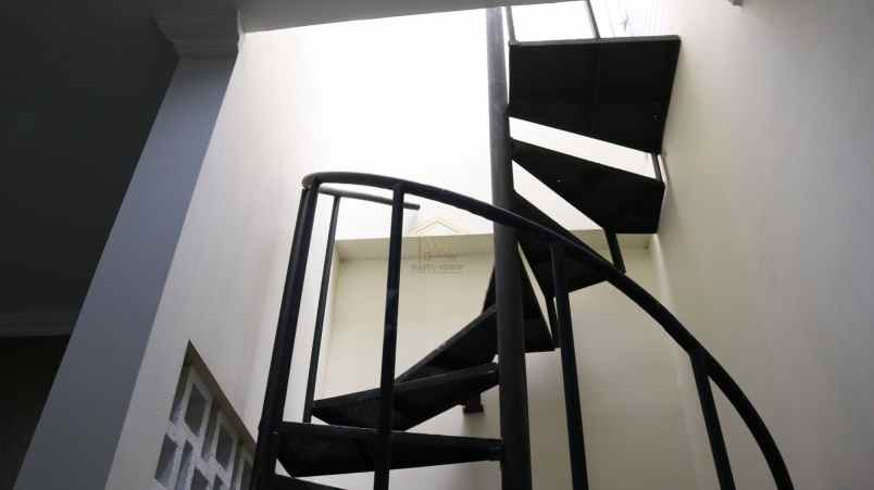 hunian murah di tajem maguwoharjo sleman 2 lantai