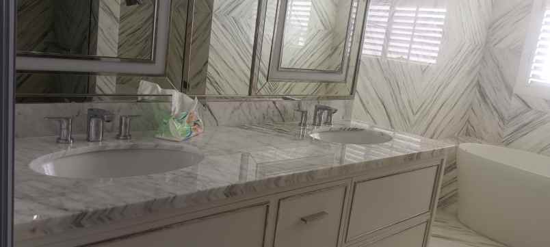 jual apartment mewah st regis residence
