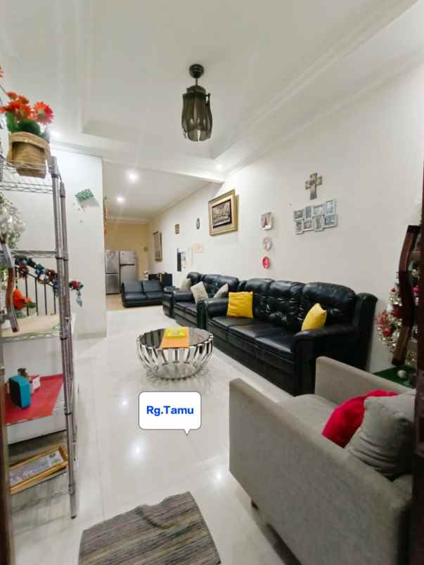 jual cepat rumah townhouse cantik di pejaten timur