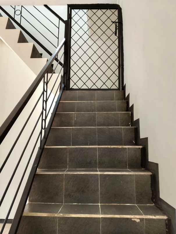 jual ruko siap huni dan deket dengan kampus