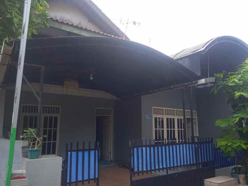 jual rumah 2 lantai