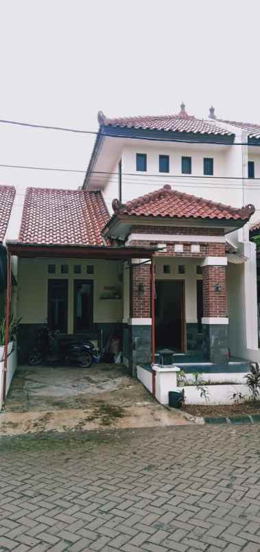 jual rumah di perum puri kintamani cilebut bogor