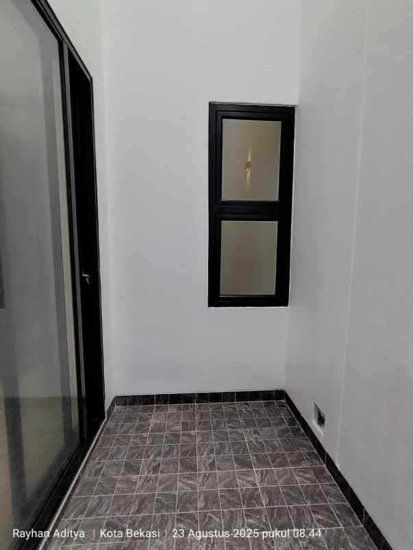 jual rumah moderen di taman wisma asri bekasi c0699