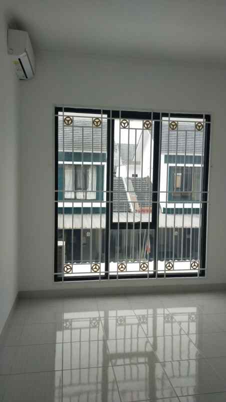 jual rumah semi furnish sepatan tangerang