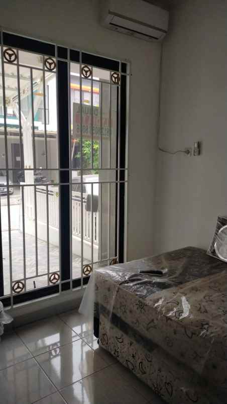 jual rumah semi furnish sepatan tangerang