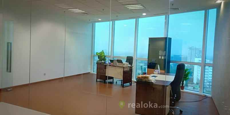 komersial jalan tb simatupang