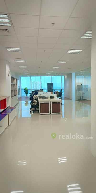 komersial jalan tb simatupang