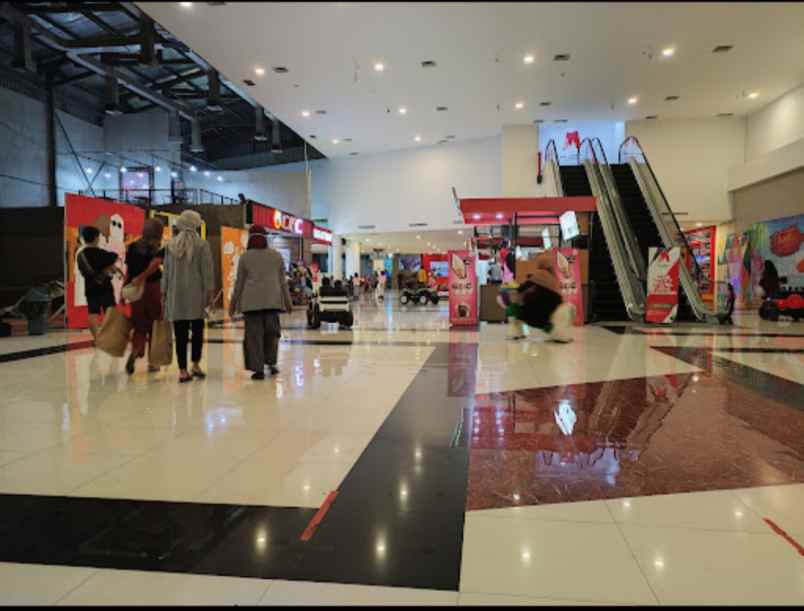 mall di tengah kota bandung