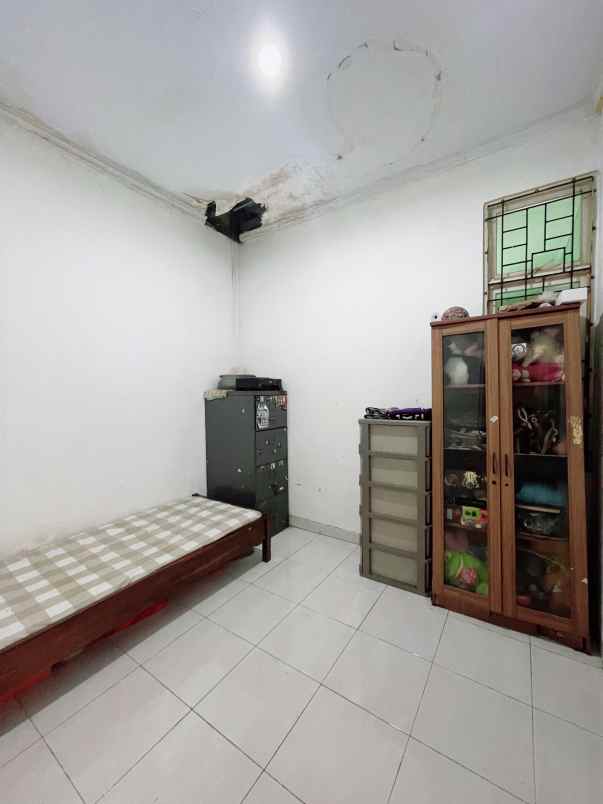 over kredit 180juta rumah maharaja depok sawangan