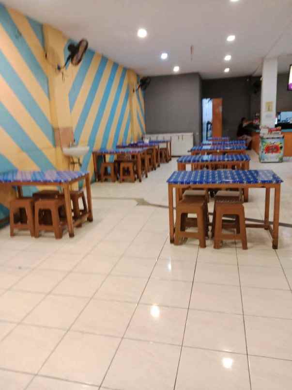 ruko gandeng 3 5 lantai di palem lestari jkt barat